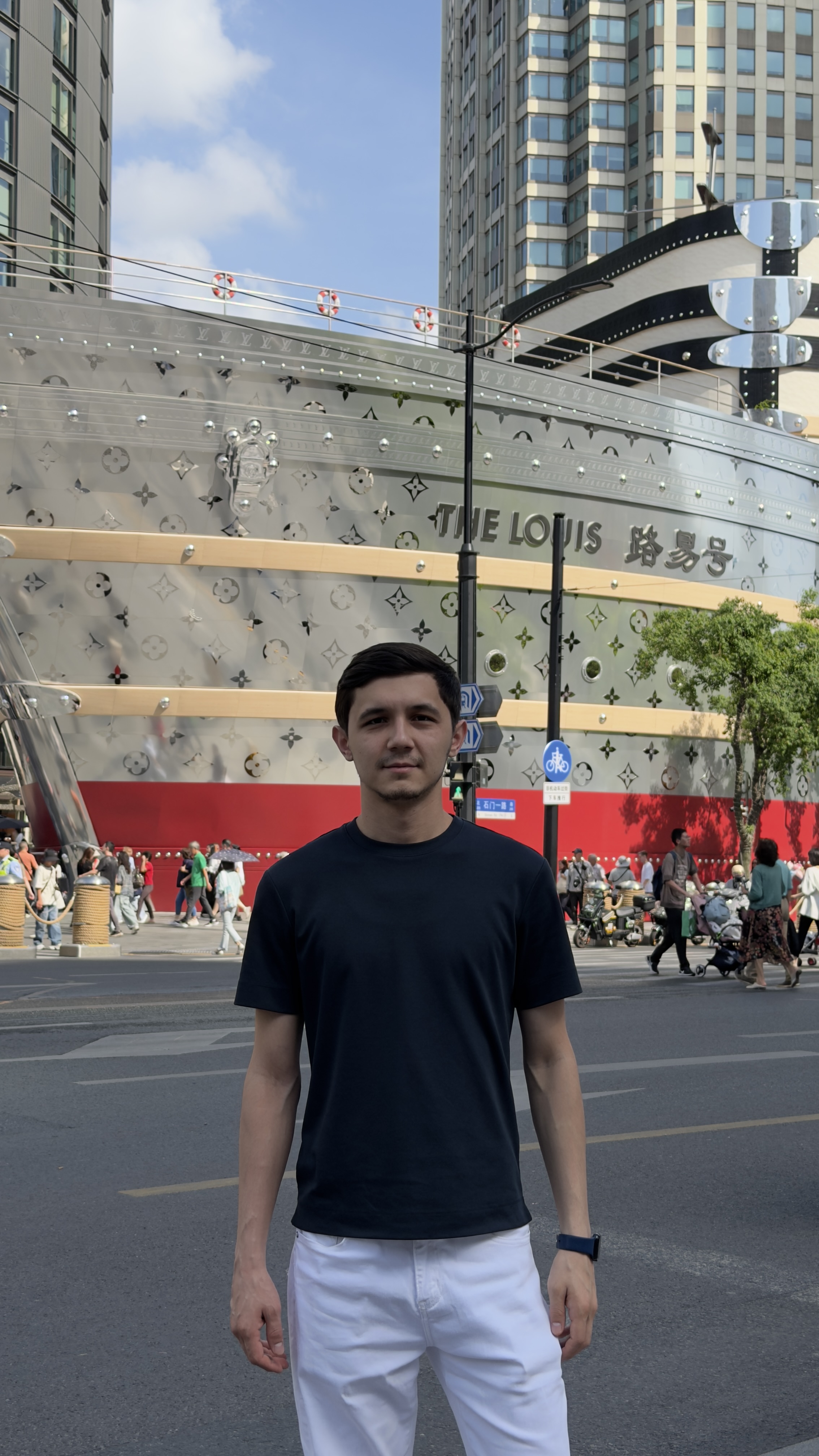 Abbos Halmuratov, Founder & CEO of TOPAR.UZ